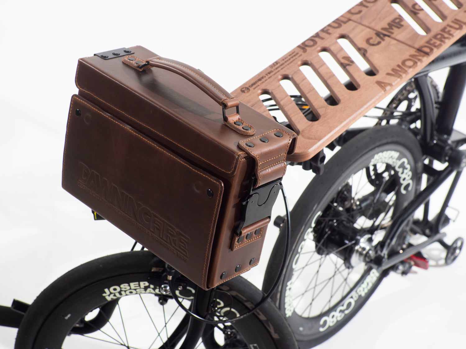 ブロンプトン フロントレザーバッグ – ブラウン